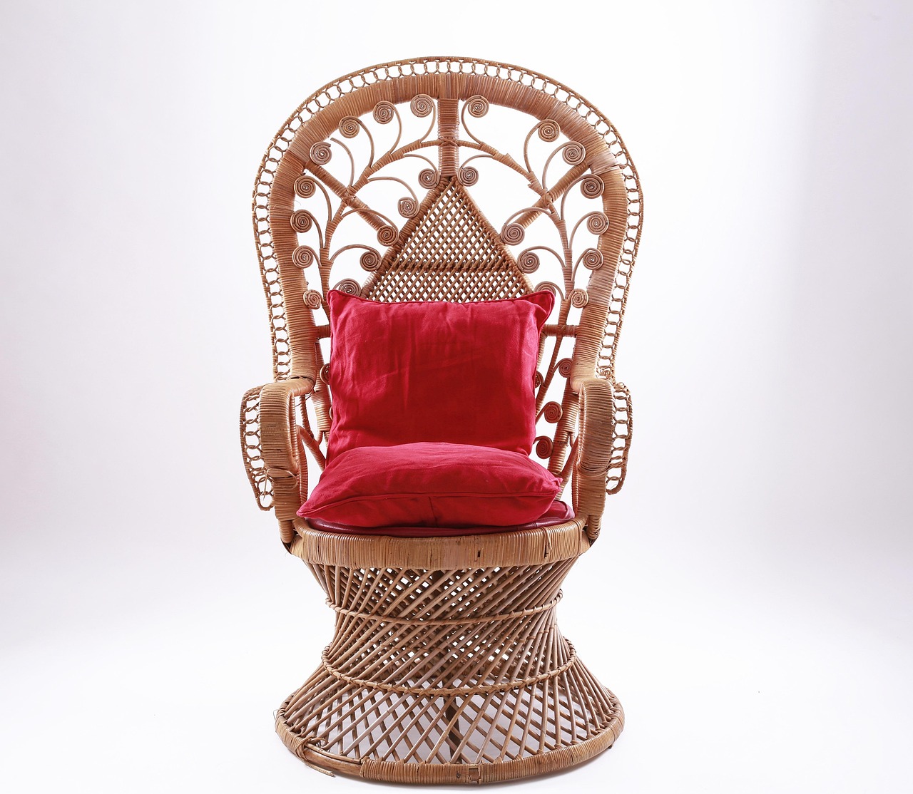 Decoratieve rotan wandhanger in bohemian stijl. Decoratieve rotan wandhanger in bohemian stijl.